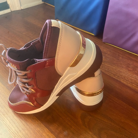 Michael Kors Liv Trainer Wedge Platform Sneakers Oxblood Size 8 - Picture 1 of 14